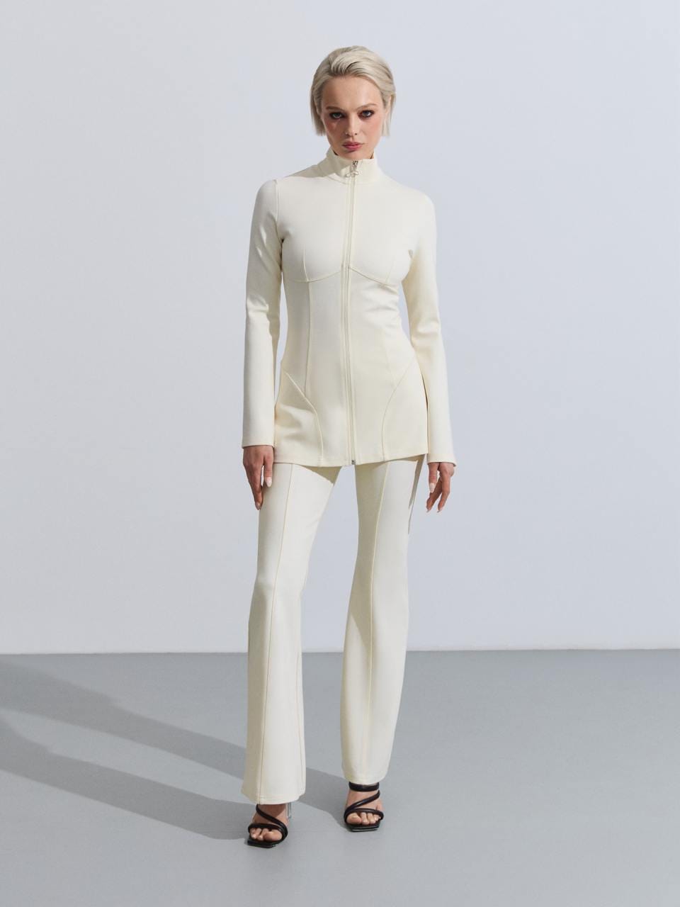 Костюм DZHERSI